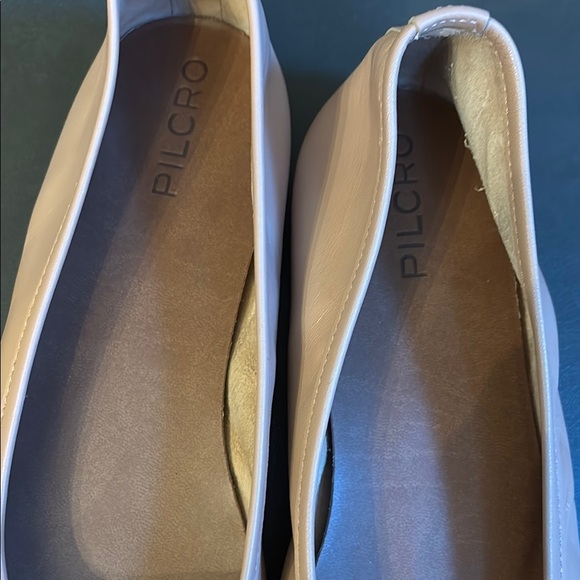 Pilcro Women's Cream Ballet Flats sz 40 - Picture 2 of 7